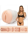 Nicole Aniston, Fit